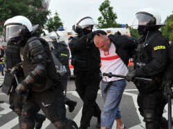 В Польше задержаны десятки россиян В Польше задержаны десятки россиян